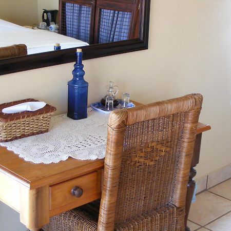 Joan'S Bed And Breakfast Дърбан Стая снимка