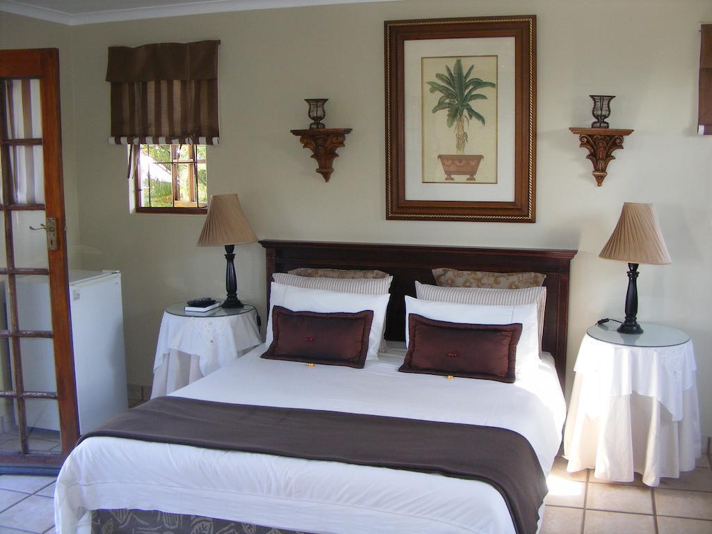 Joan'S Bed And Breakfast Дърбан Стая снимка